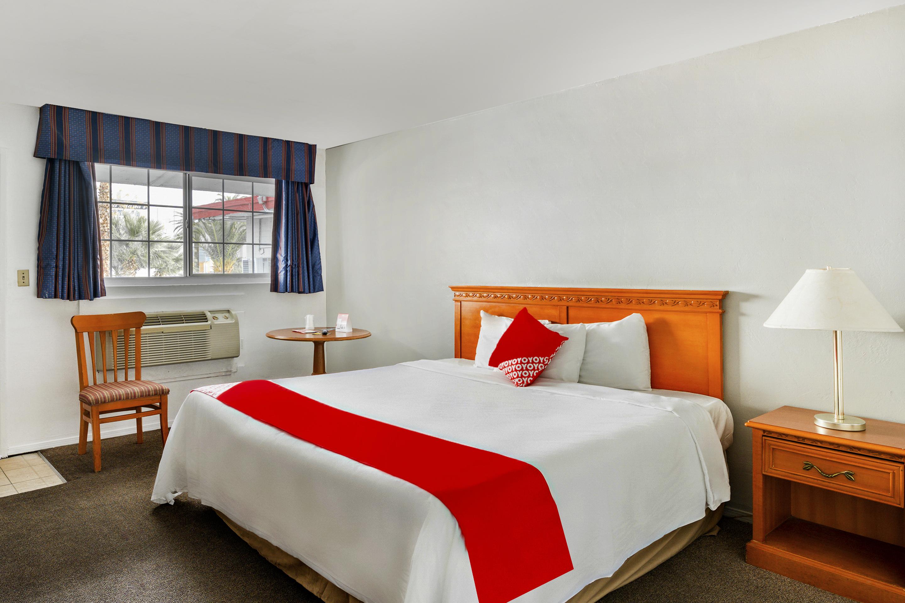 Oyo Gateway Motel Las Vegas North Strip/Fremont St. Area Екстер'єр фото