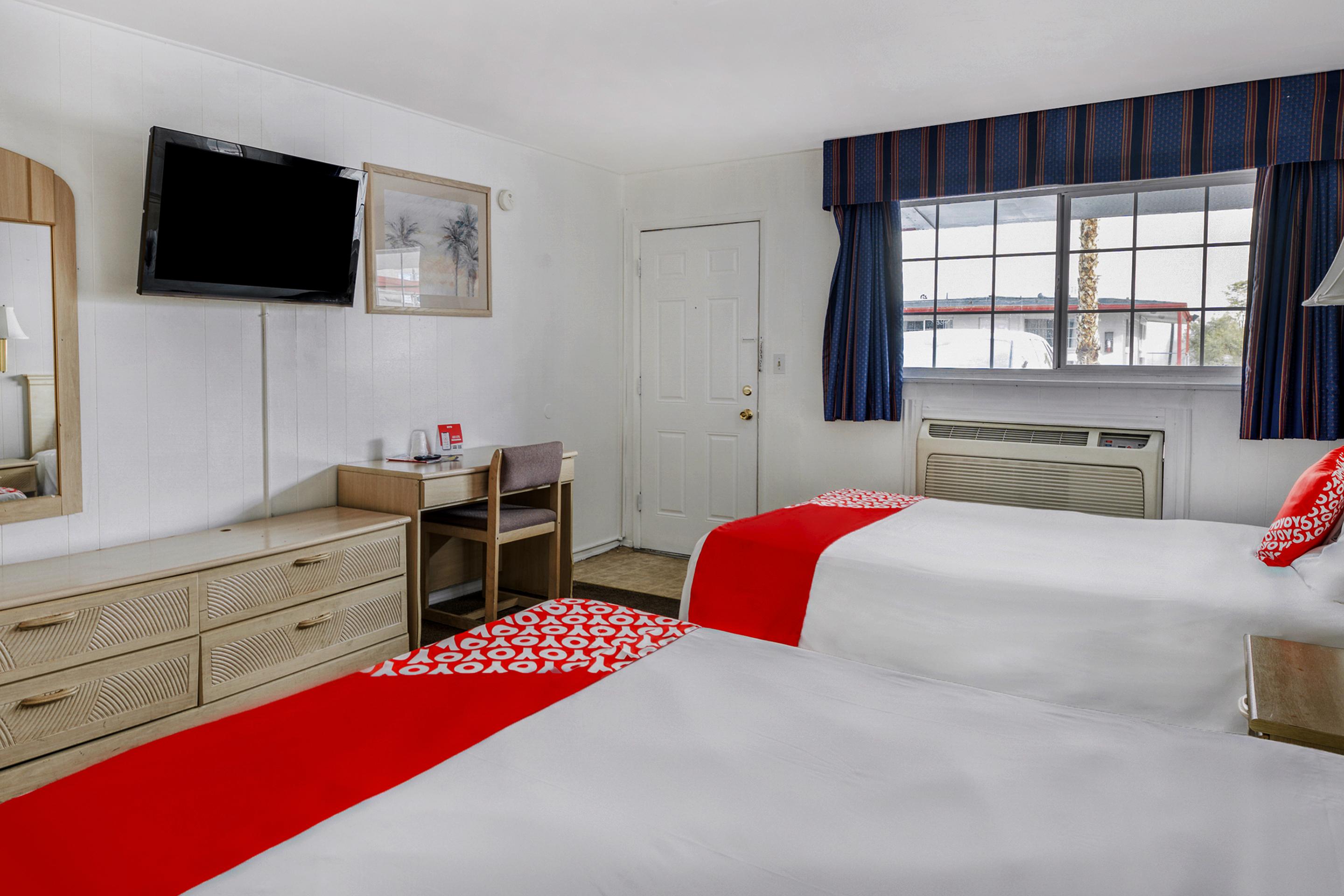Oyo Gateway Motel Las Vegas North Strip/Fremont St. Area Екстер'єр фото