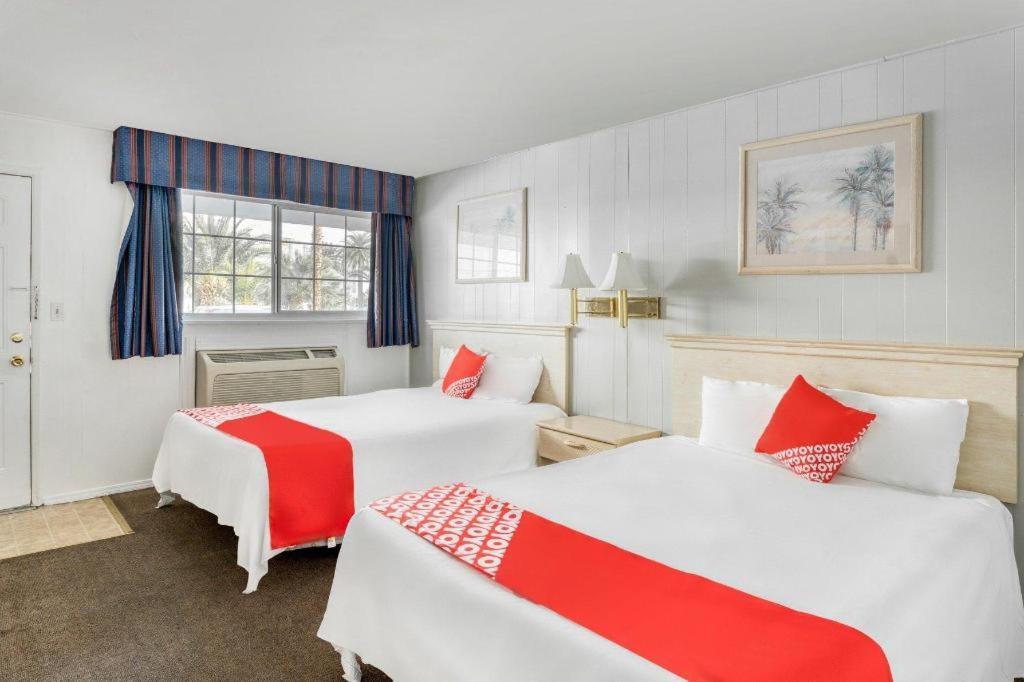 Oyo Gateway Motel Las Vegas North Strip/Fremont St. Area Екстер'єр фото