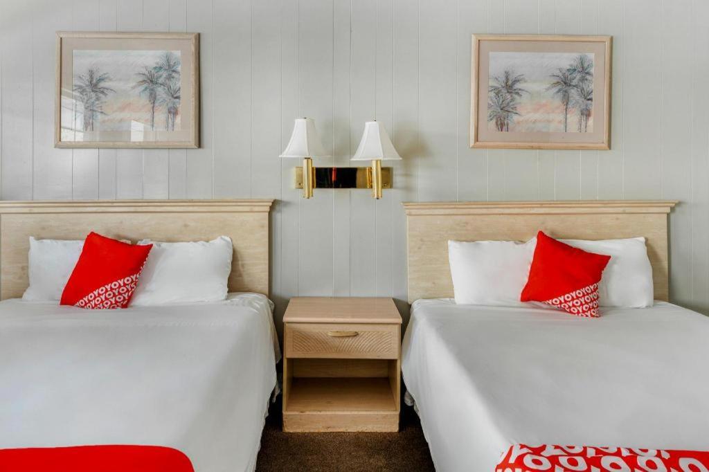 Oyo Gateway Motel Las Vegas North Strip/Fremont St. Area Екстер'єр фото