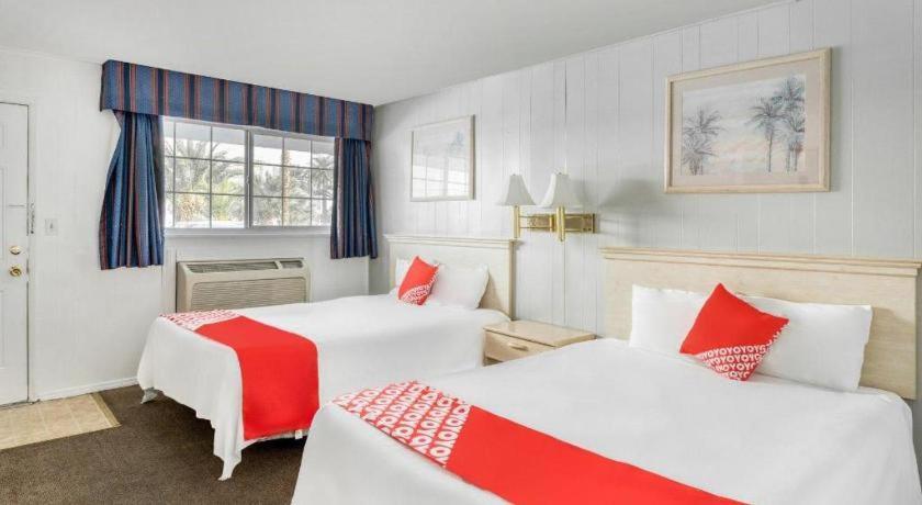 Oyo Gateway Motel Las Vegas North Strip/Fremont St. Area Екстер'єр фото