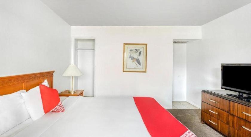 Oyo Gateway Motel Las Vegas North Strip/Fremont St. Area Екстер'єр фото